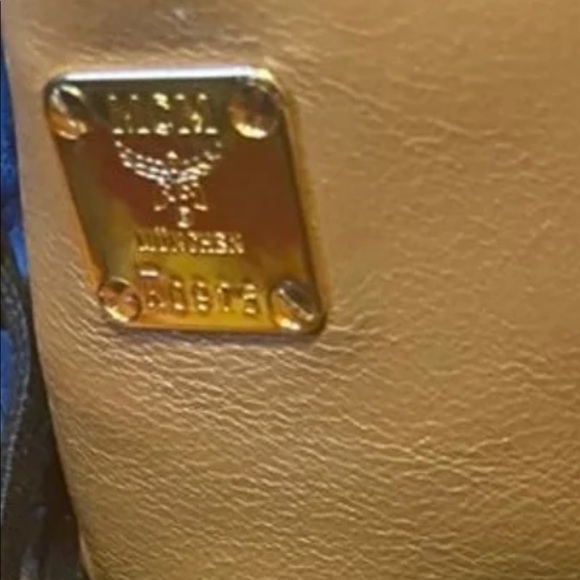 Authentic MCM mid top sneakers - Picture 4 of 6